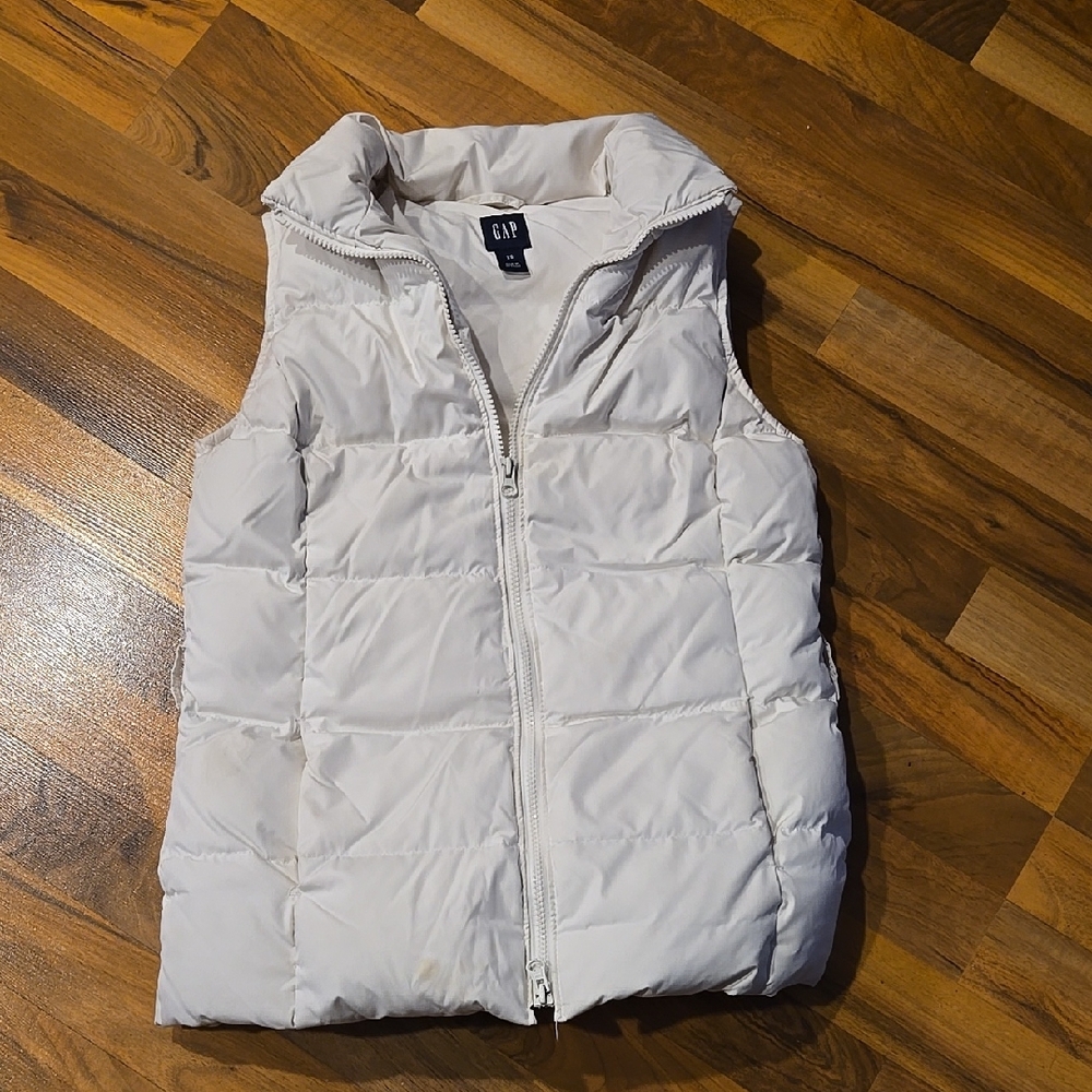 GAP White Puffer Vest